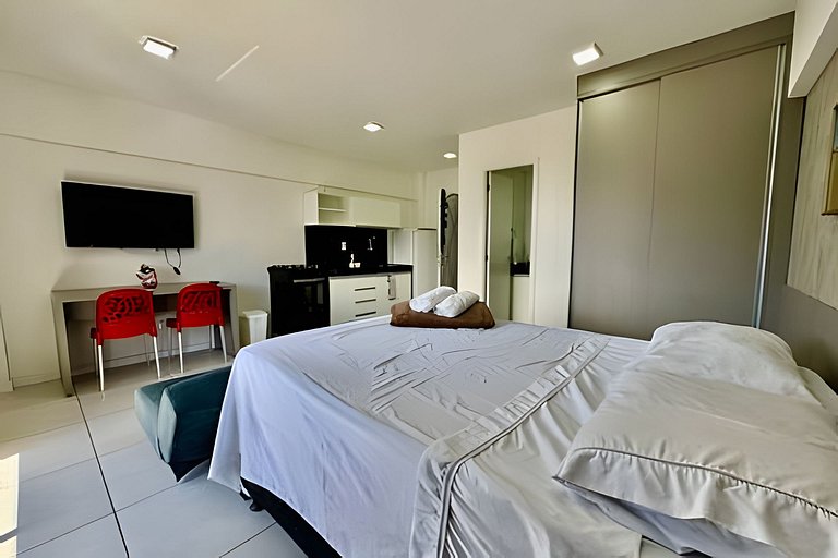 Loft com varanda 100 mt praia