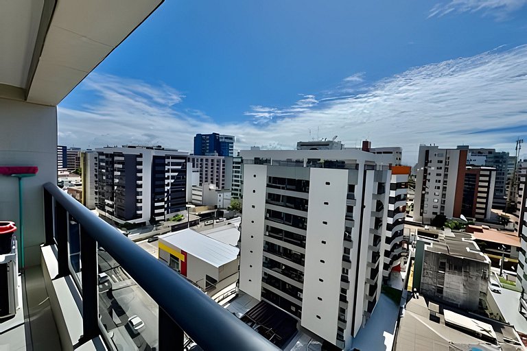 Loft com varanda 100 mt praia