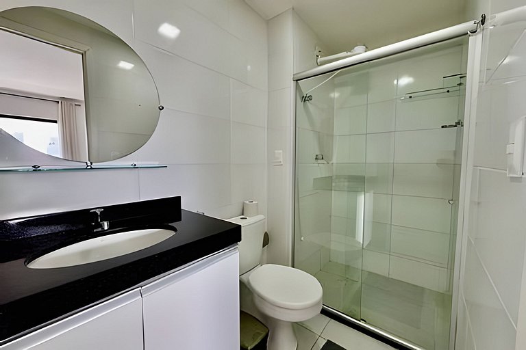 Loft com varanda 100 mt praia