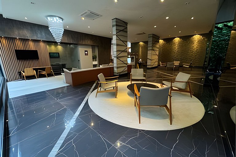 Loft com varanda 100 mt praia