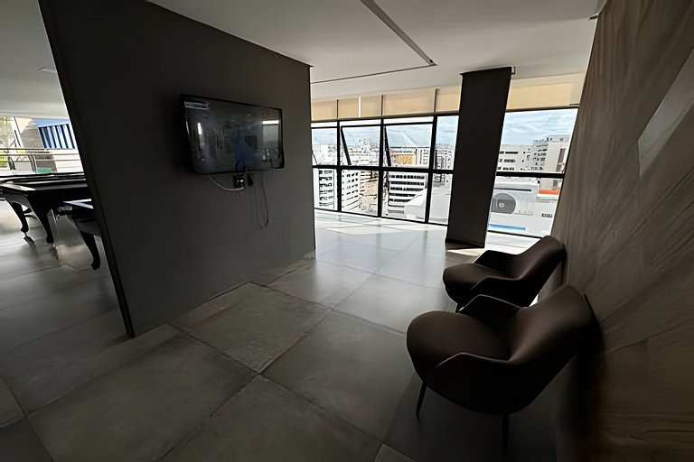 Loft com varanda 100 mt praia