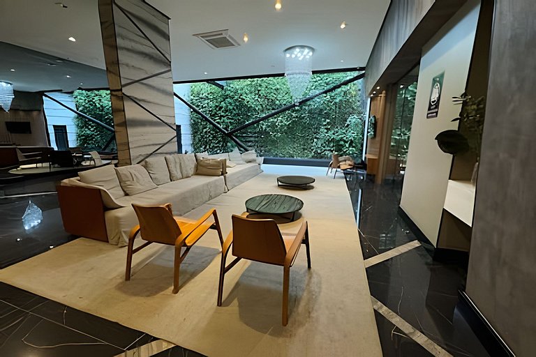 Flat 100 mt praia, varanda, piscina 6x sem juros