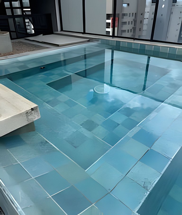 Flat 100 mt praia, varanda, piscina 6x sem juros