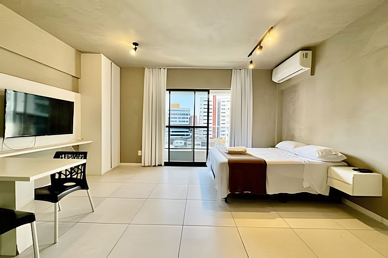 Apê próximo a praia, com ar, piscina, jacuzzi